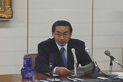 記者会見