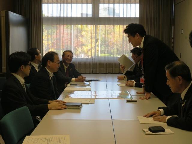 菅官房長官