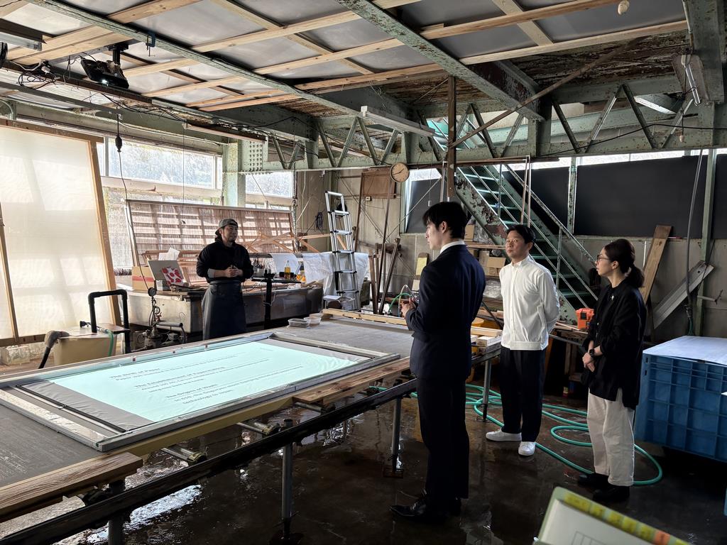 「徹底した県民目線」の一環で、株式会社滝製紙所の現場視察を行いました