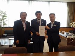 内閣府（地方創生）伊東大臣